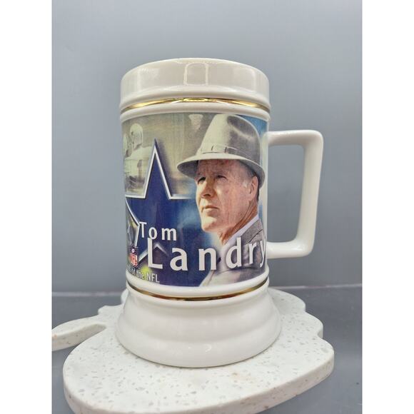 Tom Landry: Legends Of The NFL Commemorative Beer Stein. Gold Trimmed. - Picture 1 of 6